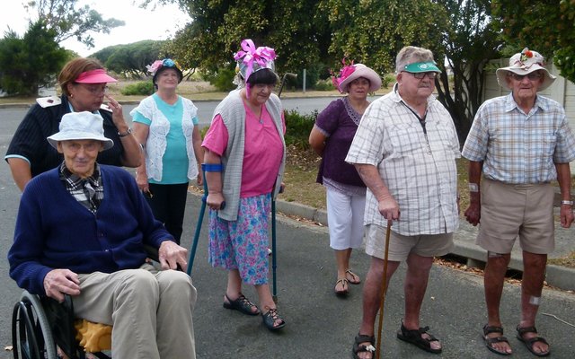 Gansbaai HAS vaar strate in 4